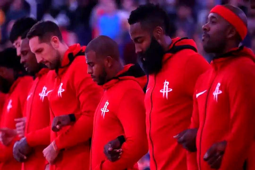 最该被交易的，往往不是球员，是情绪。
火箭39胜24负，西部第4，防守压到联盟