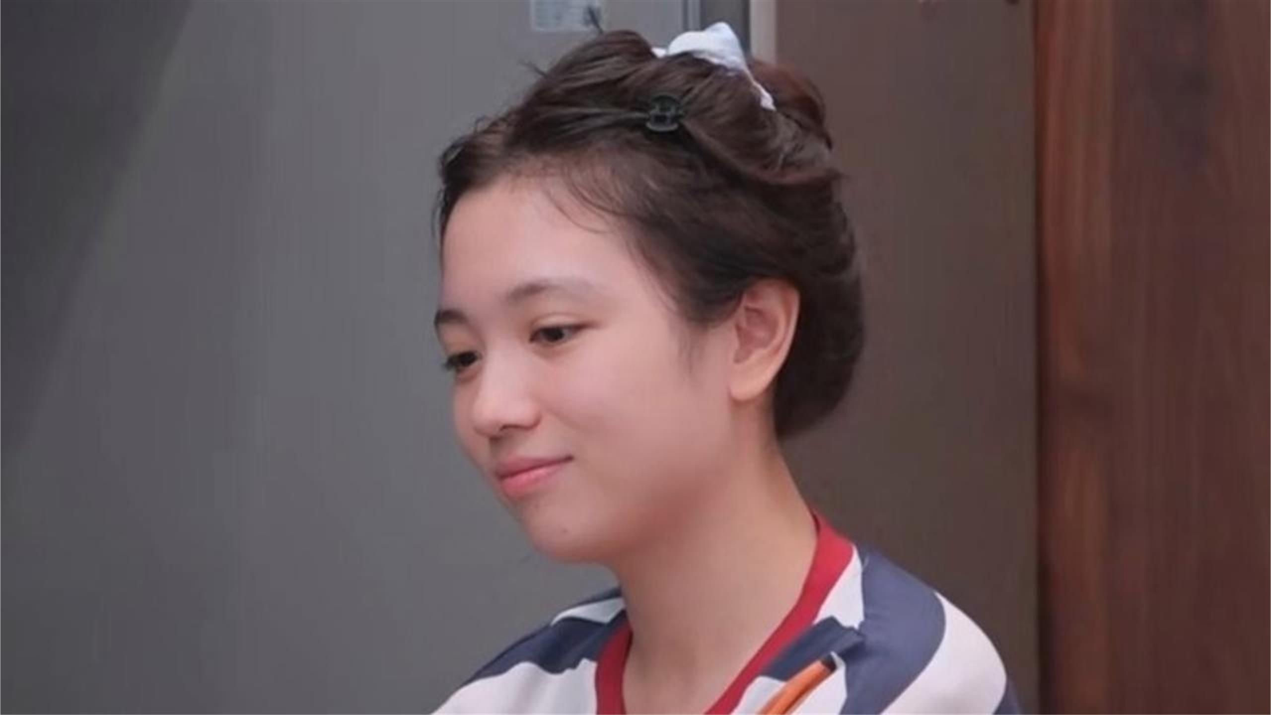 听到丁笑滢离家出走，妈妈疯狂寻找，代露娃满眼都是羡慕