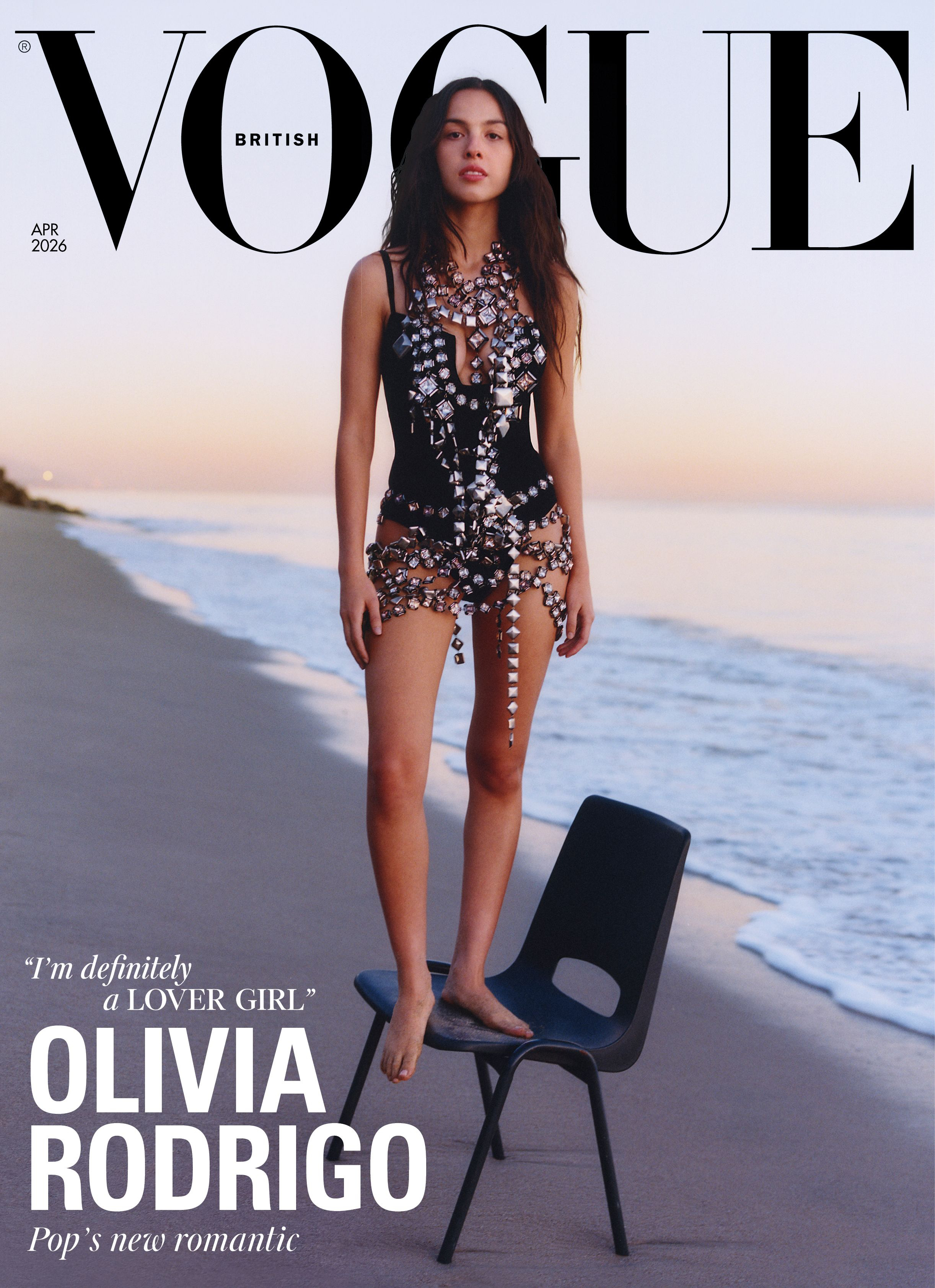 惊喜！ 娅娅Olivia Rodrigo登上英国《VOGUE》4月刊封面及写真美