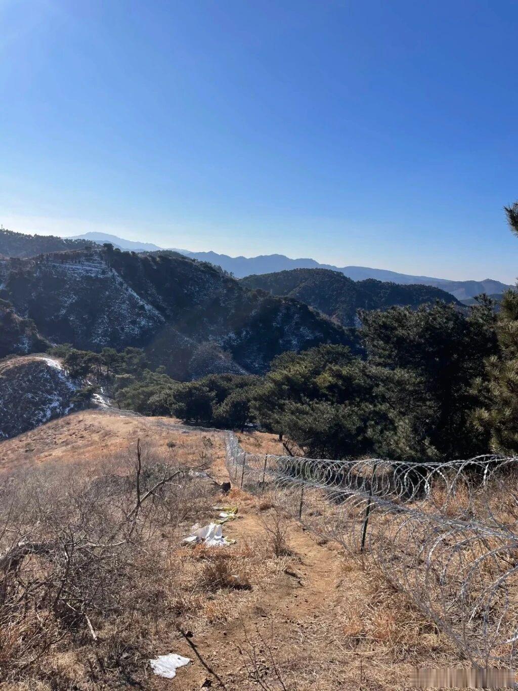 泰山135公里刀片刺绳隔离网围山说实话，太小人之心了 