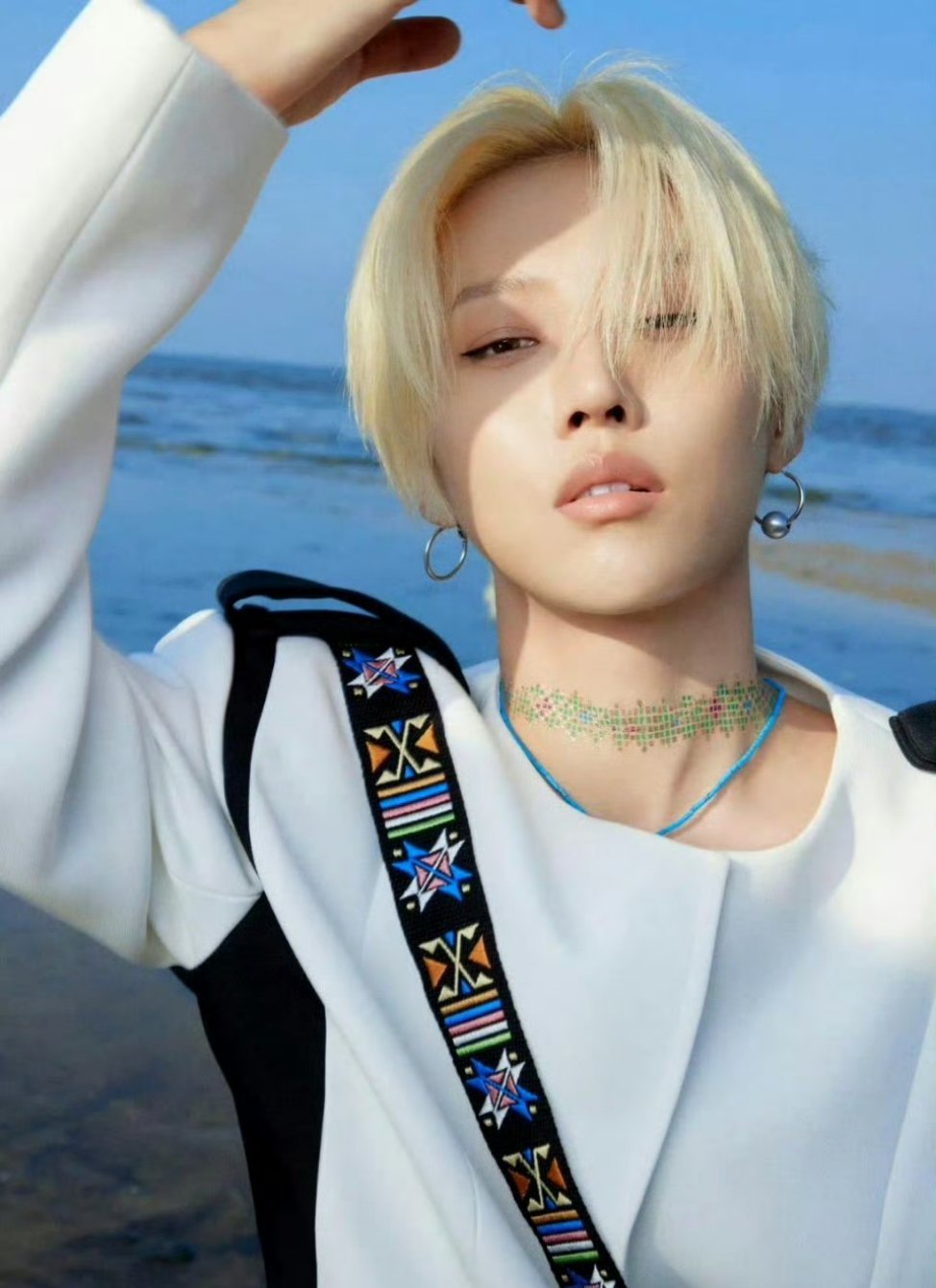 刘雨昕这鬼迷日眼的样子是想干什么？ ​​​