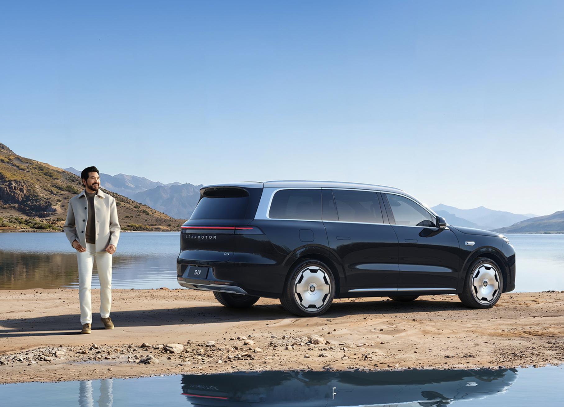 你如果关注零跑，你会发现最近营销挺有意思，为了带来关注度，下了不少功夫，从陈都灵