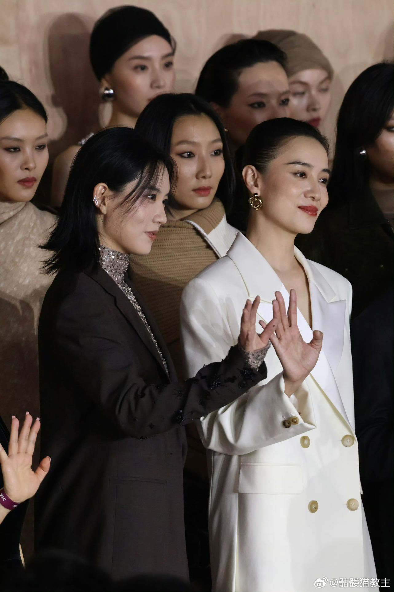 宋佳陆柯燃张柏芝同框 活动现场三位女神同框，简直是大美的集结！宋佳的成熟稳重，陆