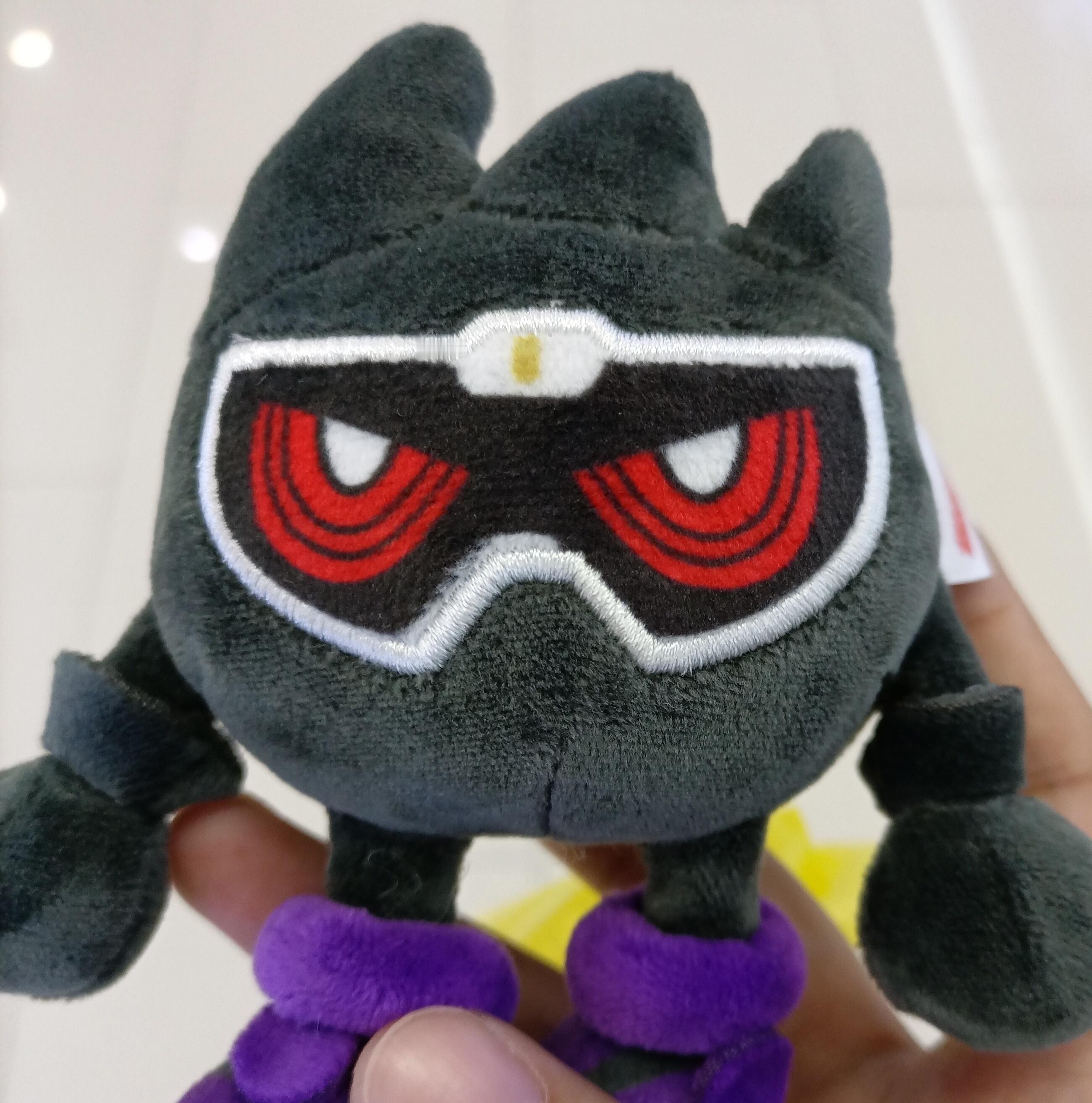 老板：“进的来打玩偶只剩这个了”：（突然在心中发出了爆笑 ​​​