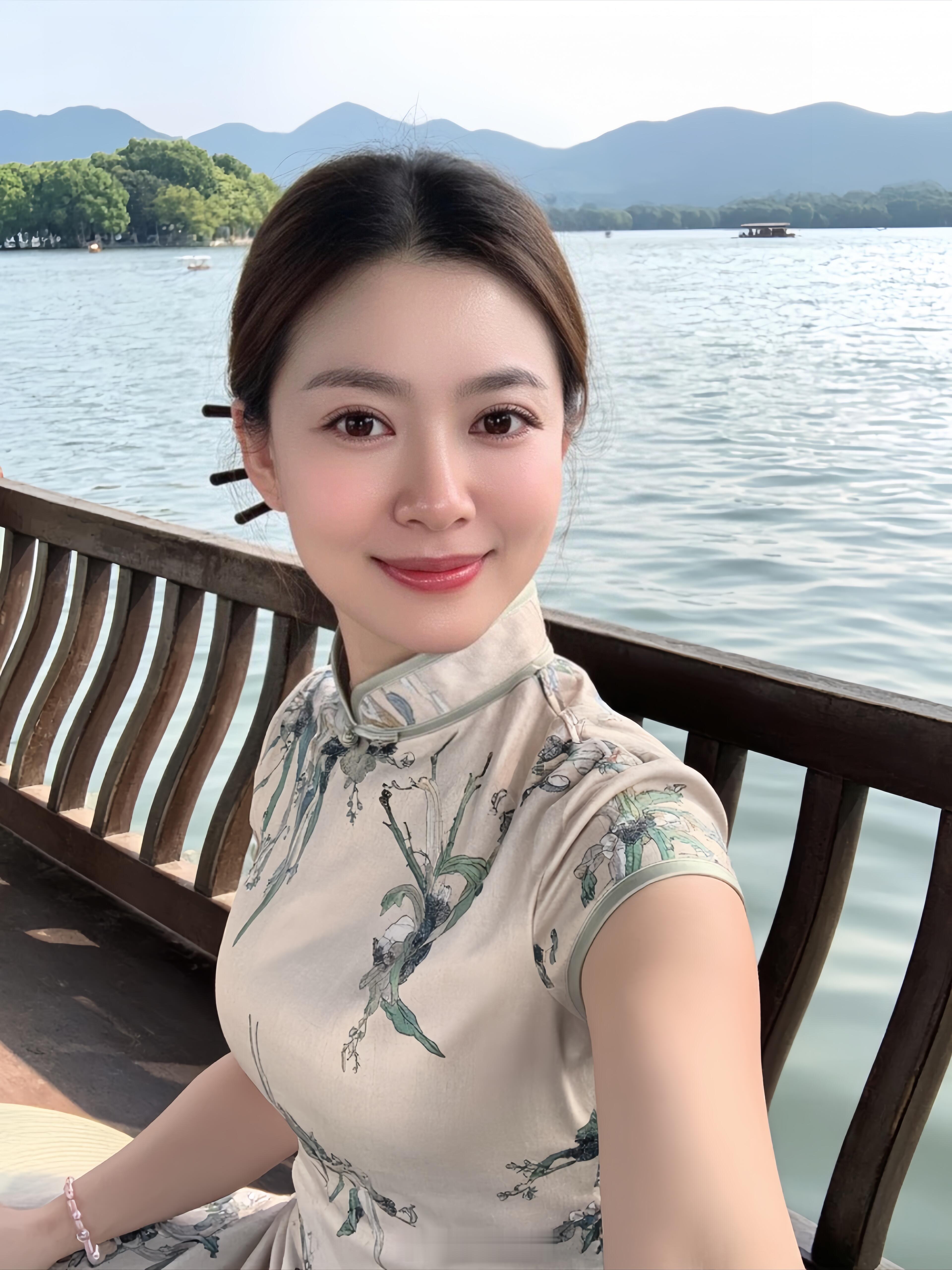 45岁姐姐 这个状态你喜欢吗？ ​​​