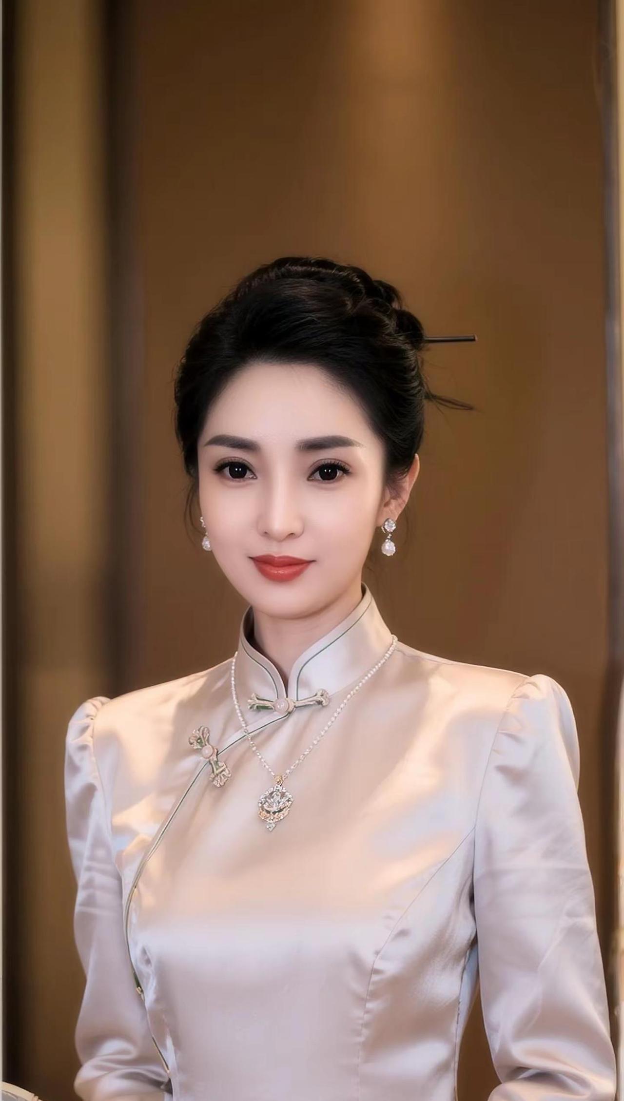 我的优雅温婉旗袍穿搭