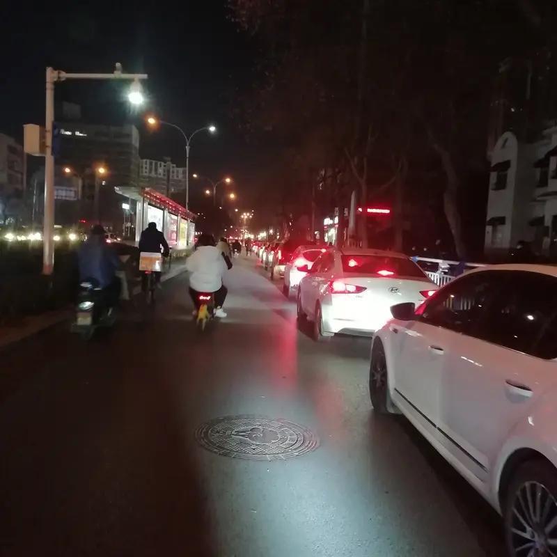 胖东来频遭“网络黑嘴”诋毁，核心是自身高关注度带来的流量价值，以及“网络黑嘴”低
