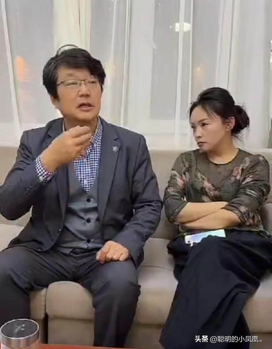 小故事！
   王美丽的 视频越拍越离谱了。这个陆总 把百分之百股权 给了杨一航
