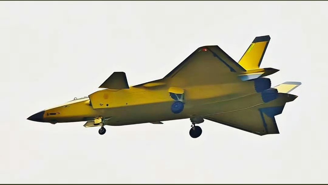 涡扇15上歼-20A，从此这就是蓝星最强大没有之一的5代战机。不管从动力、超音速