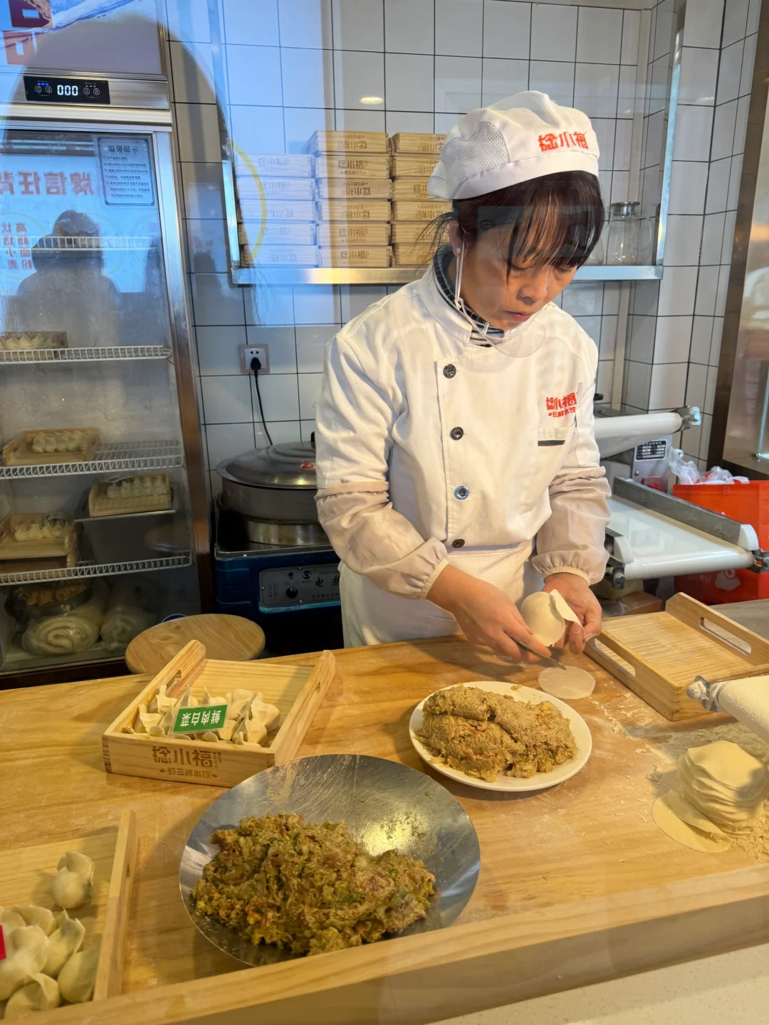 乌鲁木齐这家❗包好吃啊。。。。鲜掉眉毛的