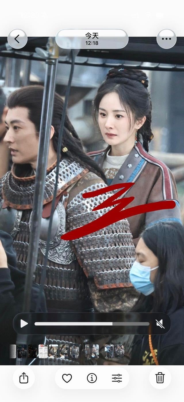 杨幂这是在拍古偶剧吗？ 