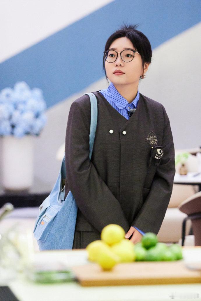 #女推粉吃的是细糠#  李雪琴在女推里真的是稳定发挥啊，每一次都在困境里找到破局
