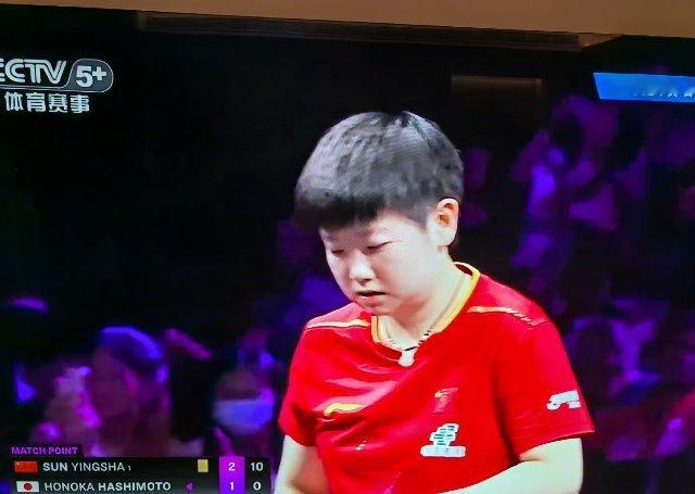 袁咏仪也是孙颖莎球迷港星袁咏仪发文表示：爱看孙颖莎打球，配图为孙颖莎对阵桥本。值