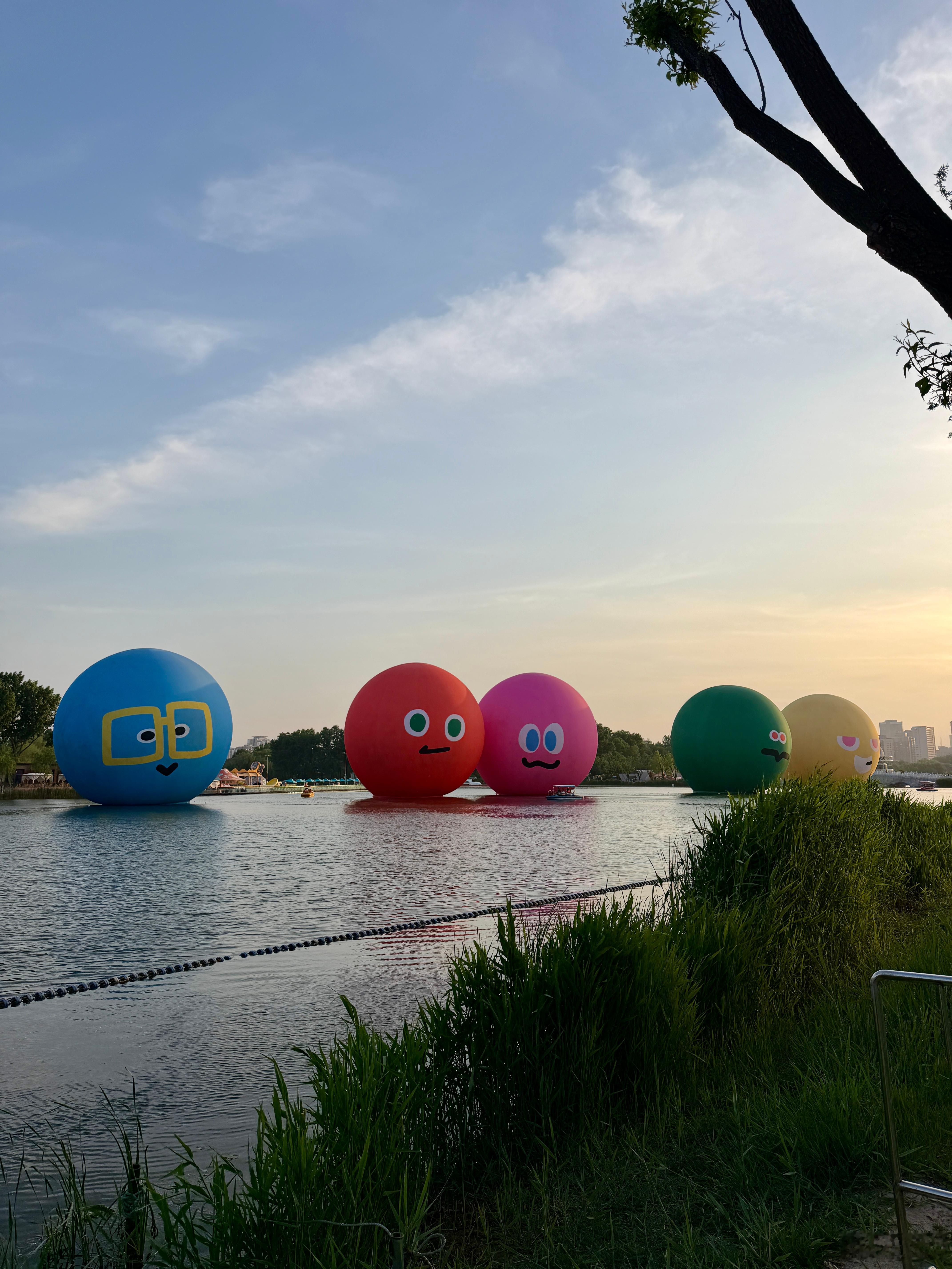 四月最后一个跑步打卡，明天就是五月天了🔵🔴🟣🟢🟡日常朝阳公园跑步，发现