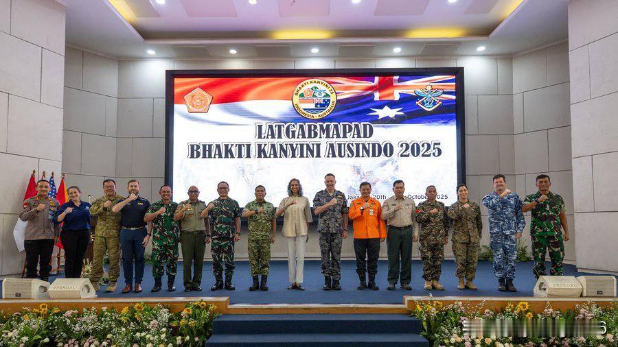 ⚓️🇮🇩旨在演练人道主义援助和灾害应对的多国联合演习“Bhakti Kany