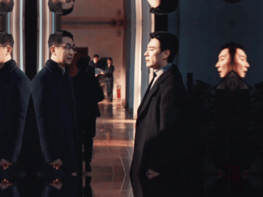 以为李光洁是爸其实是欧巴被李光洁的多面魅力狠狠拿捏！《小巷人家》的林工让人想喊“