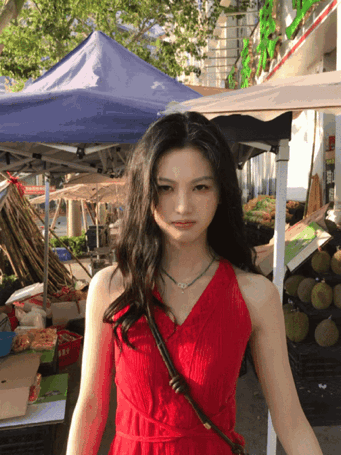 沈羽洁女孩子旺盛的生命力美 看她的剧和日常，就像被注入了活力，那种明媚和元气不是