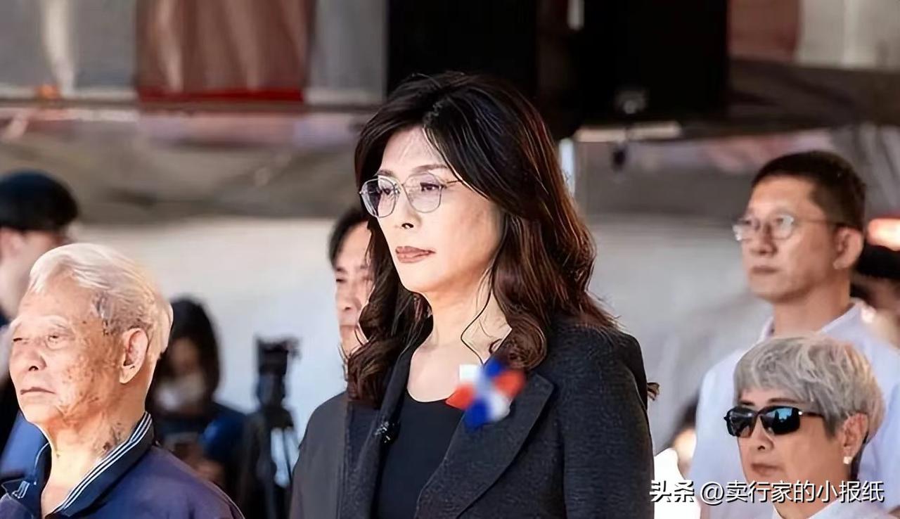 郑丽文“不敢提统一”！很多人以为她只是学着马英九“打太极”、“玩模糊”。其实不然