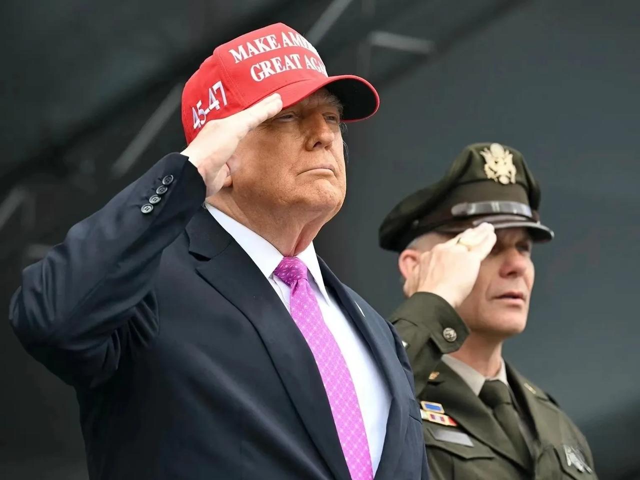 种种迹象表明，美国这回，怕是真要动手了。目标，是委内瑞拉的马杜罗政权。关键的信号