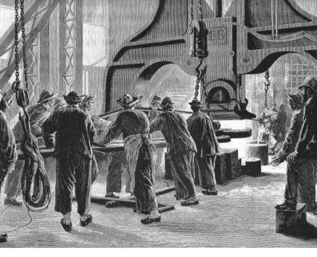 1865年，上海虹口。

一个叫李鸿章的中年男人，站在一片破旧的洋人铁厂前，眼神