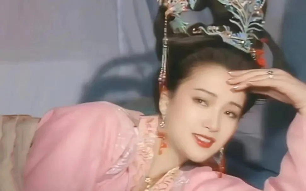 何晴：打卡四大名著的开挂美貌