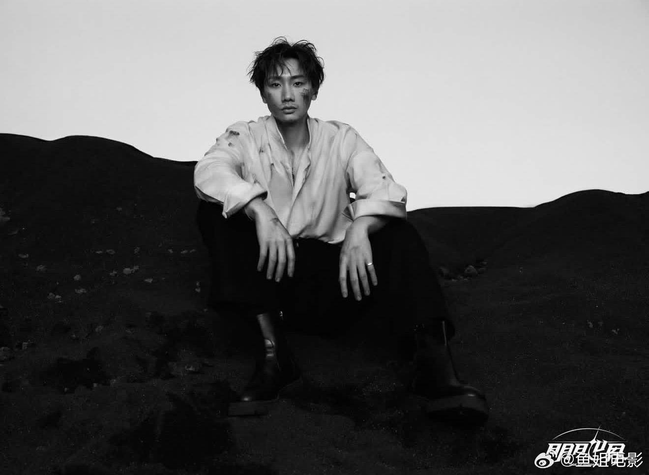 汪苏泷黑白战损九宫格这回，真的是城主了