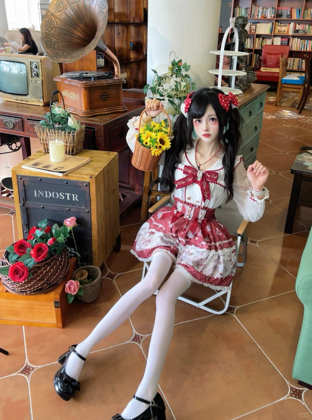 lizlisa旧款跟草莓小蛋糕似的