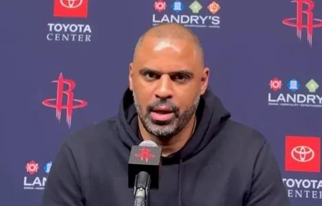 虽然日常吐槽乌度卡没有进攻战术，但真没想到他会在采访中就这么直白的说出来了，就直