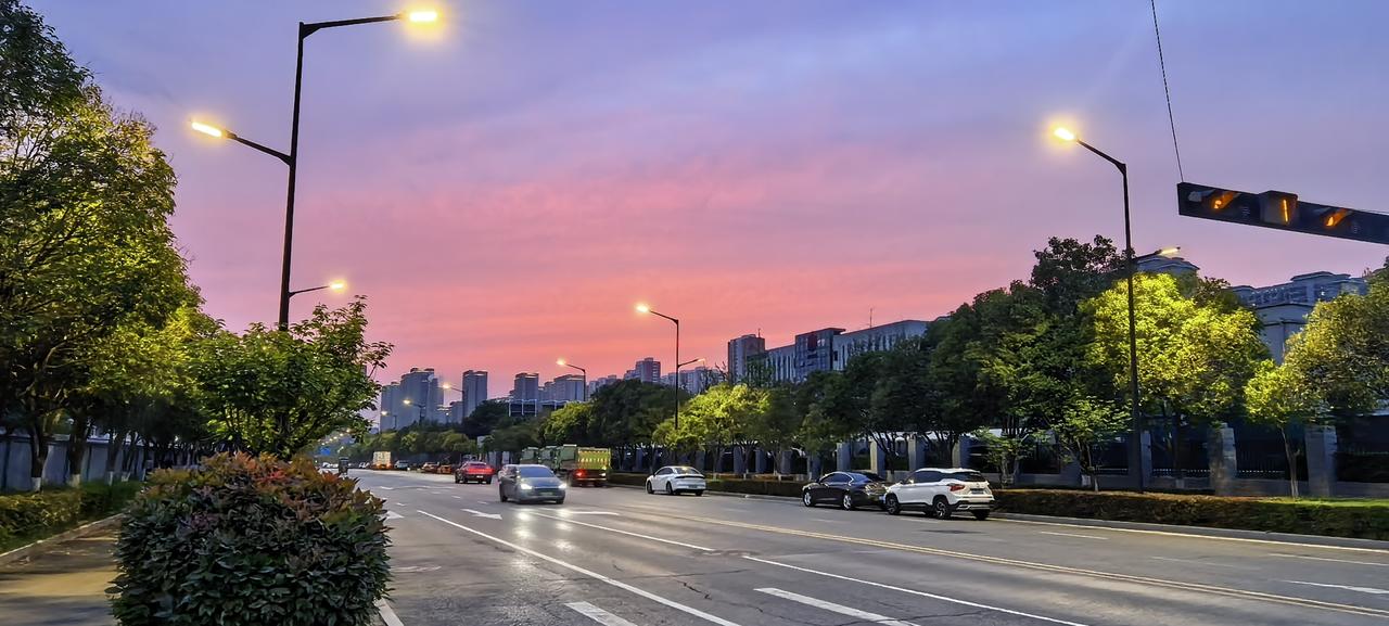租车跑网约车可行吗? 最近仔细观察了一下，发现西安网约车有两个特点。第1个是新手