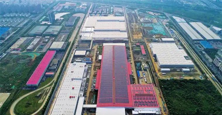 德媒锐评中德汽车竞争时说，老牌德国车企不仅将中国视为主要市场，更视为重要产地，这