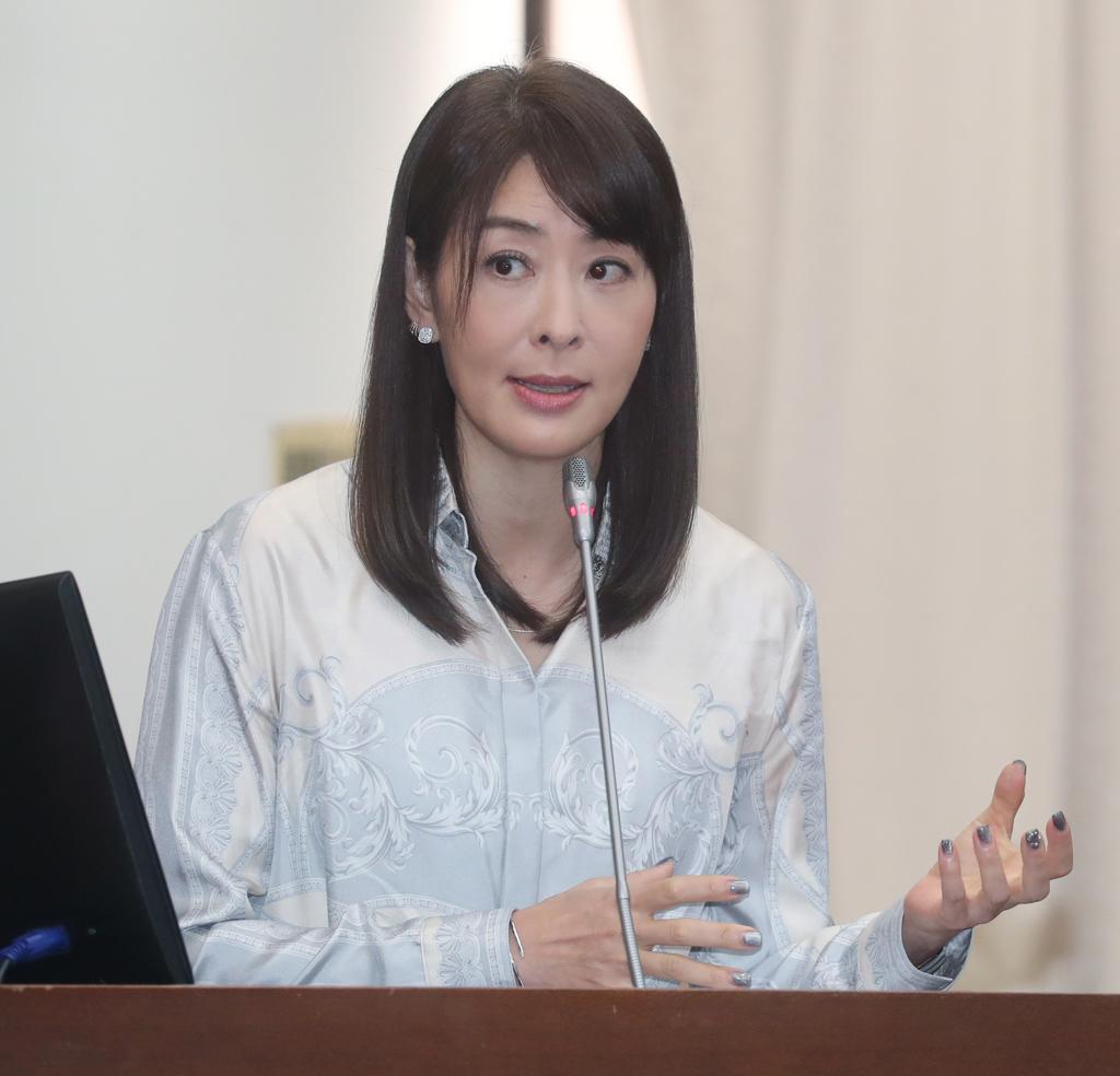 被贾永婕封锁了 他酸“董事长很闲”：没事就看有几个人留言
台北101董事长贾永婕