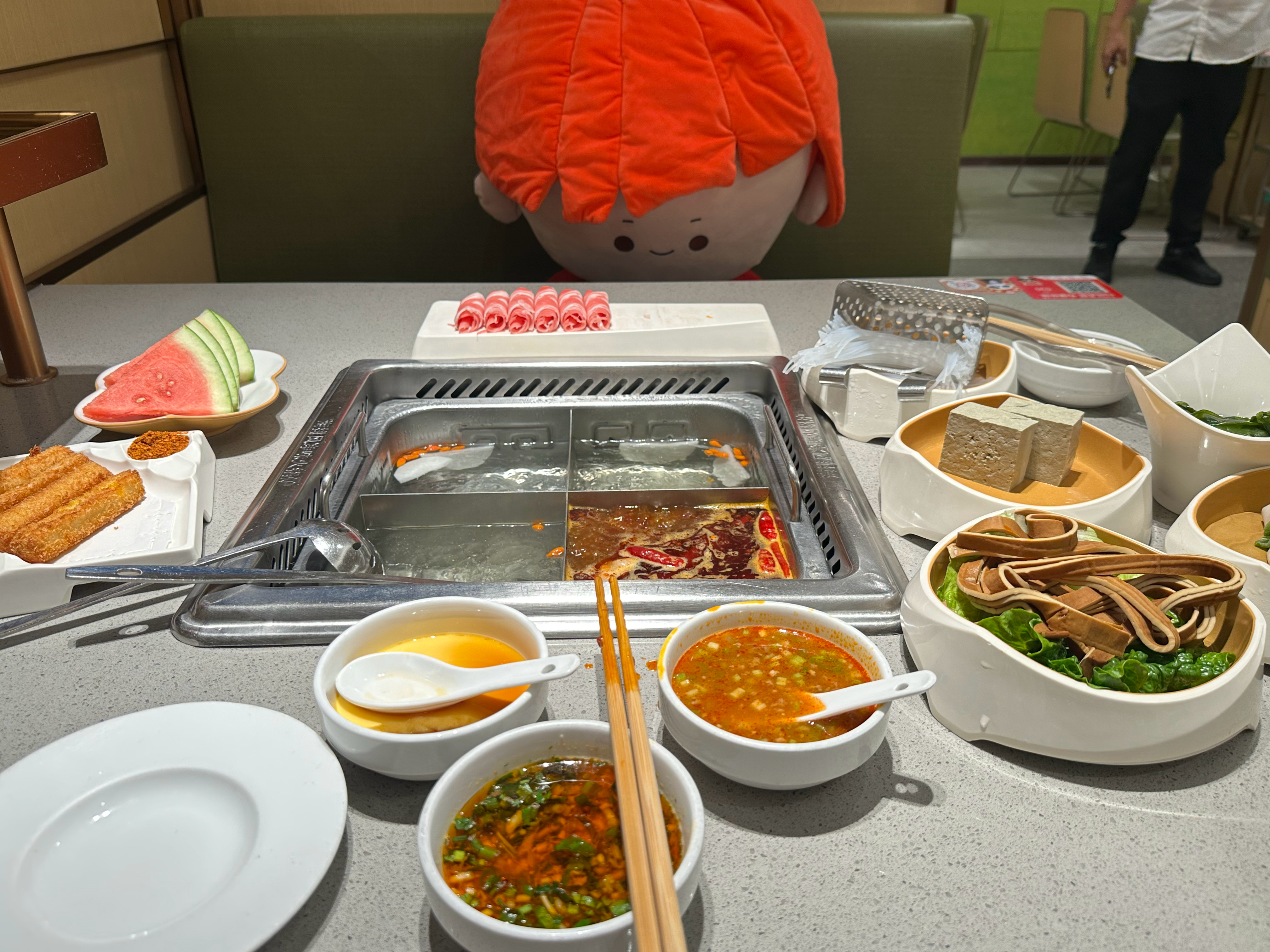 赤色鸳鸯肚兜 ​​​