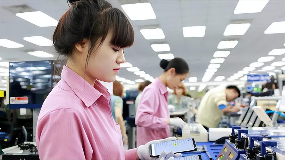 中国打出王炸制裁，日本制造业或面临2.6万亿日元损失，商务部2026年1月6日发