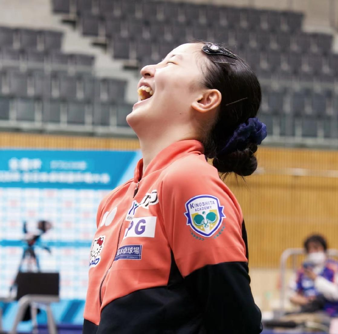 张本美和这是啥运气？她最大的苦主王曼昱刚淘汰，她第一轮的对手长崎美柚又突然退赛了