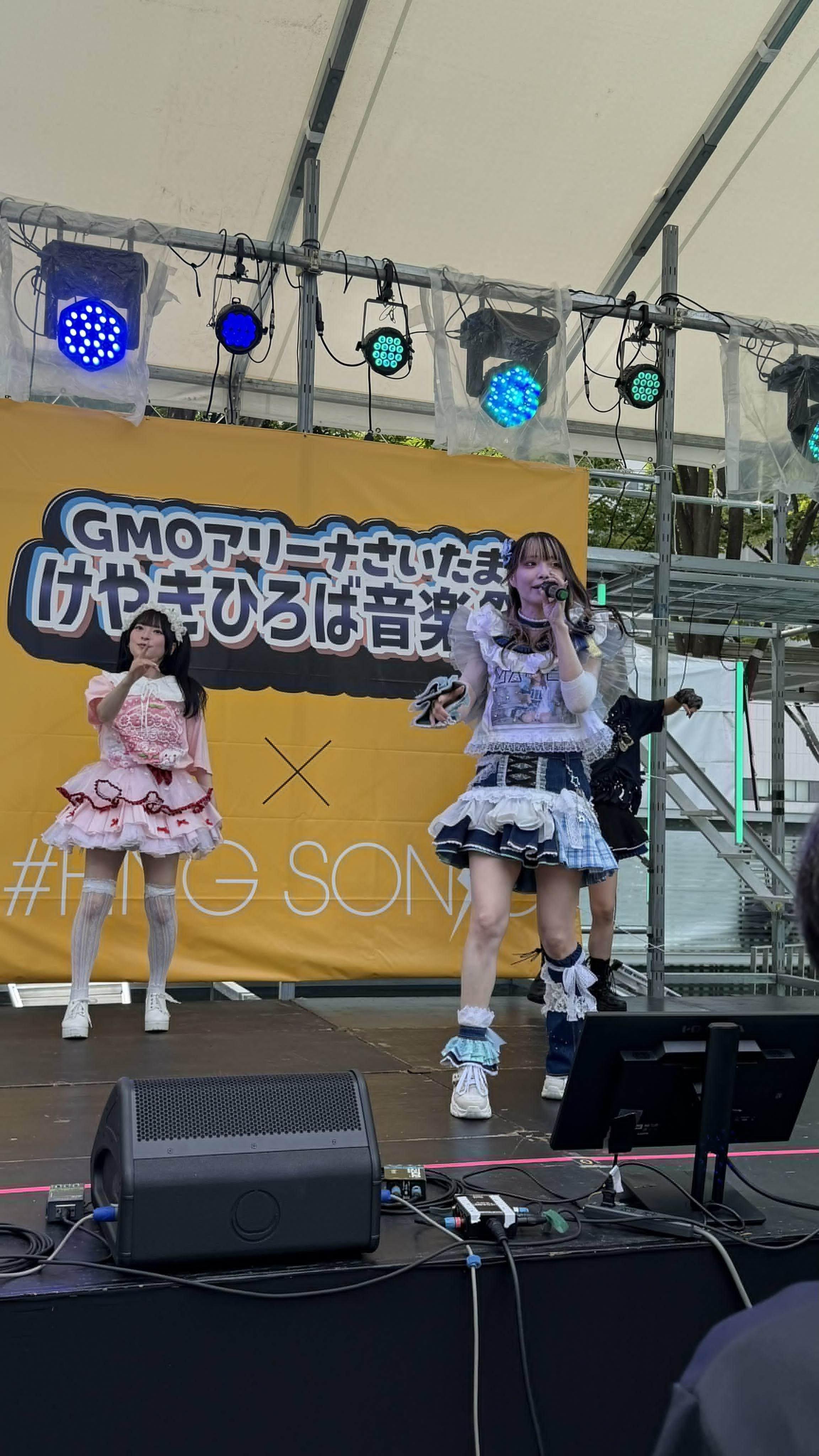 利物浦青训 U15福利不错，周末恰逢埼玉超级竞技场举办的大型户外偶像音乐节，赛前