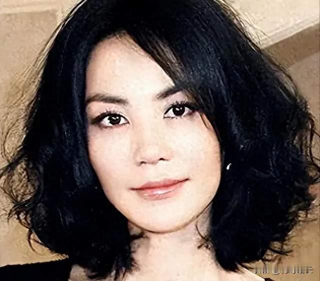 谢霆锋王菲相守12年，缺席生日就代表感情凉了