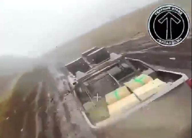 快讯！快讯！。
 
俄罗斯方面突然宣布了红军城方向的攻城战告一段落。
 
十月末