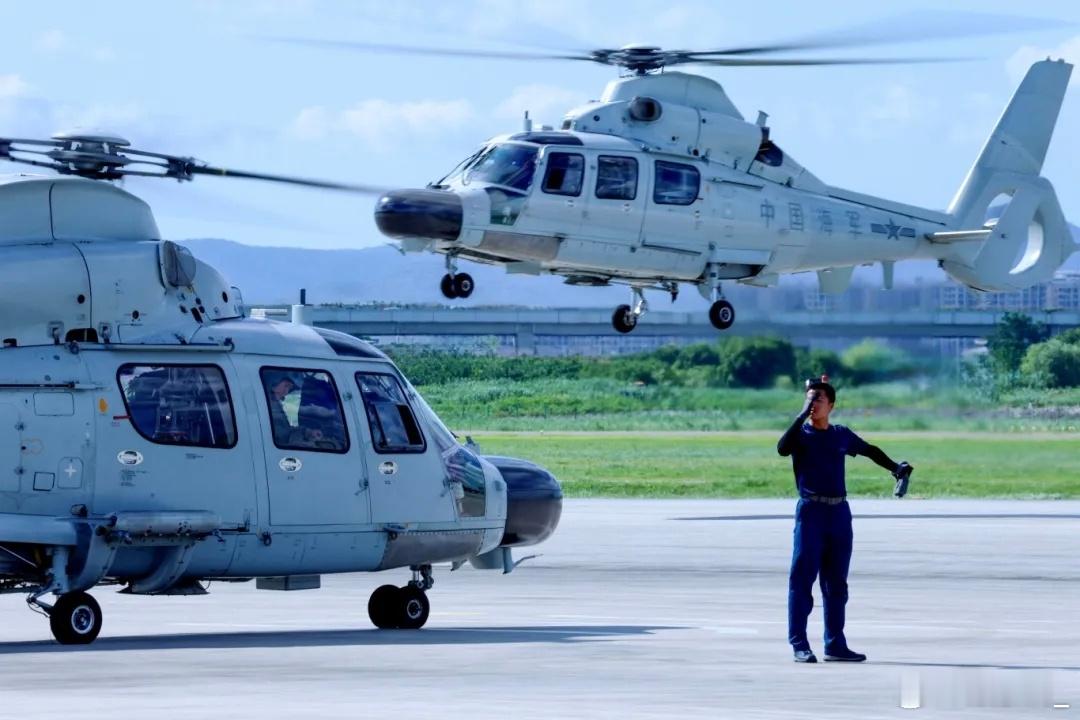 东航Z-9F、Z-9D、卡-28飞行训练 ​​​