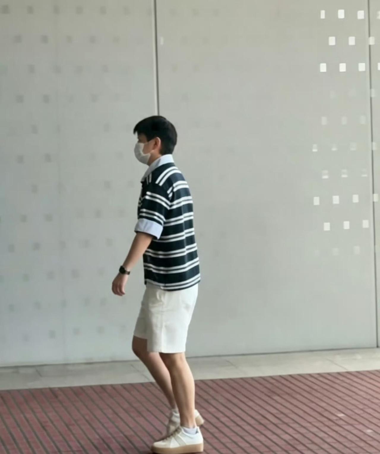 小loo：我来也~~[爱慕]
商家：第一次碰到爆单
兴奋、紧张、加班加点[拜托]