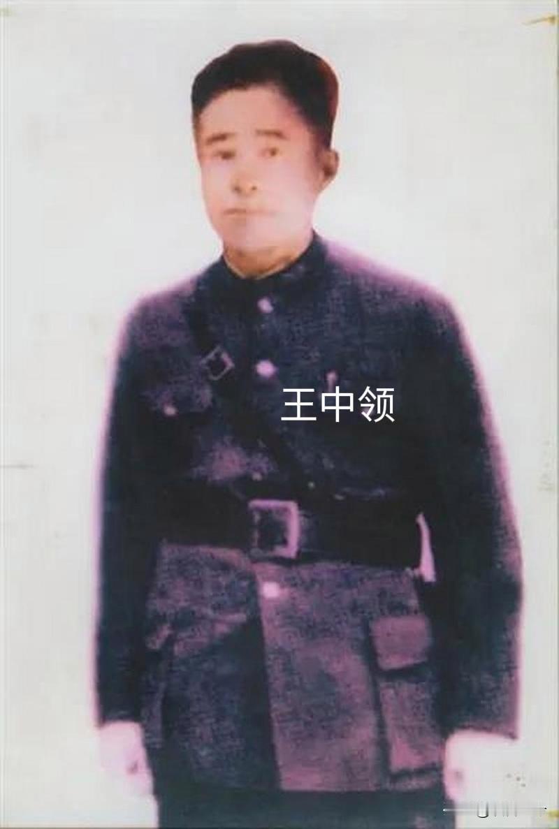 淞沪会战中，一名20岁战士藏在尸堆4小时，终发现一批日军狙击手！
 
淞沪会战，