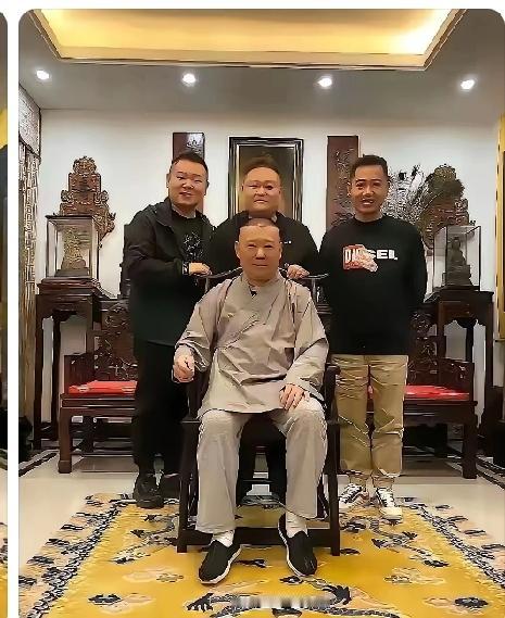 真把自己当太子了，其实就是一个说相声的。五抓金龙是专属帝王自古以来。是最高权力的
