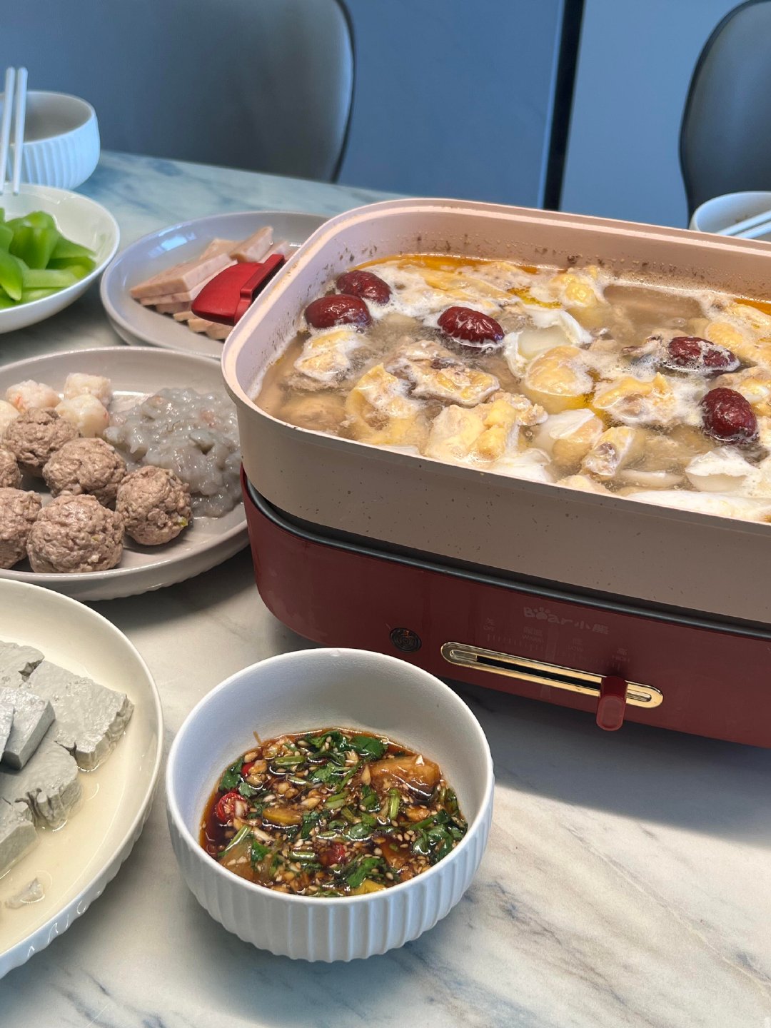 家庭版椰子鸡比外面好吃100倍！！在家连续吃了2顿椰子鸡火锅  巨无敌好吃！！！