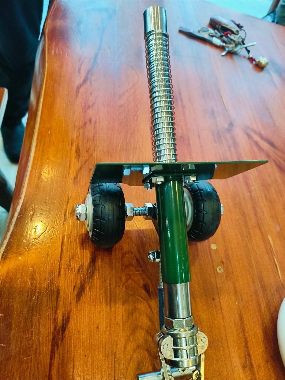 看看这是啥？老板买来放过年pao的，酷不酷？ 