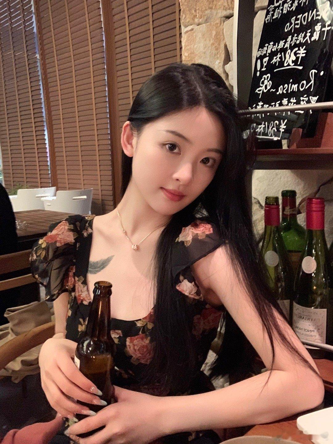 最近又买了一些彩妆～老婆们想看分享吗 ​​​