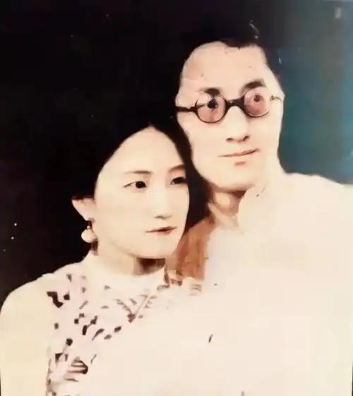 骚扰有夫之妇，逼怀孕妻子打胎，被捧为民国情圣的徐志摩到底有多不堪？
 
徐志摩在
