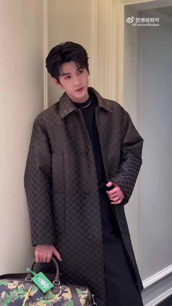 张凌赫田曦薇同框了，张凌赫田曦薇GUCCI，谁懂我们的两位的的同场活动来啦，期待