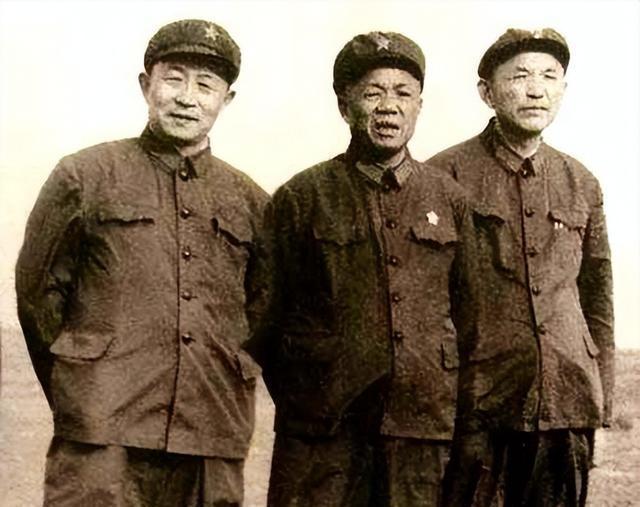 冼恒汉回忆与韩先楚矛盾的起因，认为对方在中将领导下不服气？
 
这说法不是空穴来