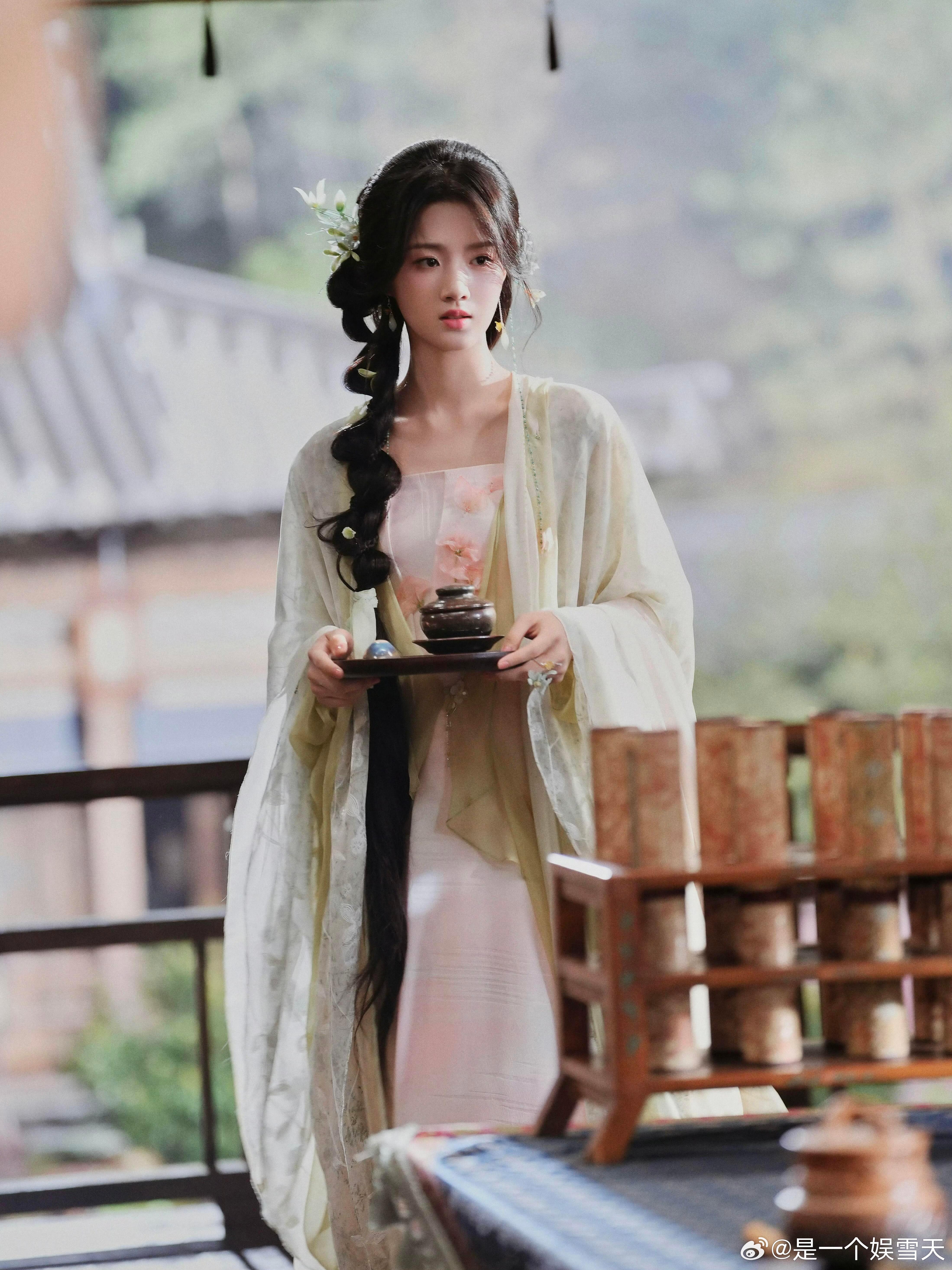 卢昱晓出圈角色吗有点意思卢昱晓铁了心的要百变 上官浅又美又飒，明意温柔似水，反差