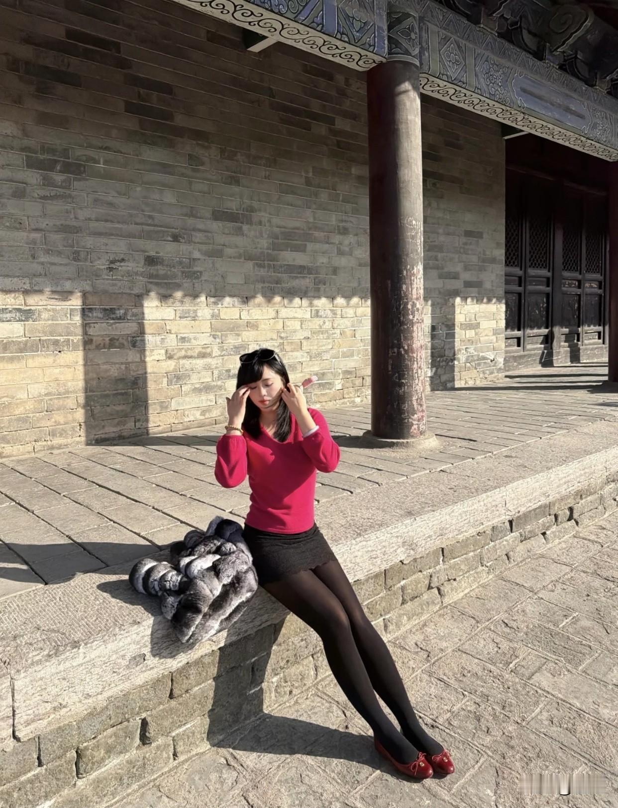 什么样的人活的最幸福我觉得懂得知足的人活得最幸福。就像我一朋友，收入不算高，但他