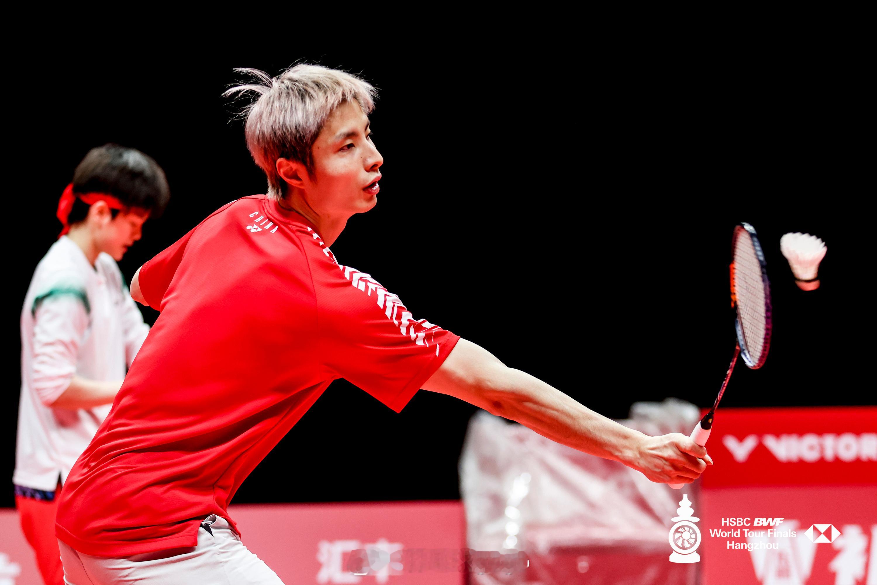 石宇奇赛前备战2025年世界羽联年终总决赛 图片来源：组委会新闻服务 